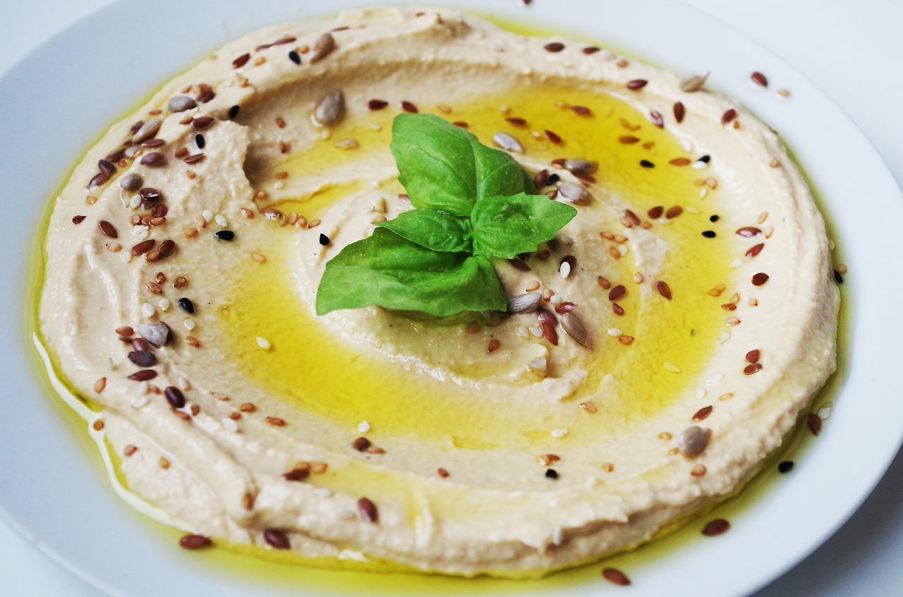 hummus-1058000_1920.jpg