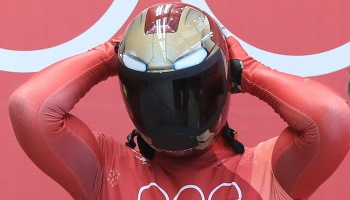 윤성빈 홍진.jpg