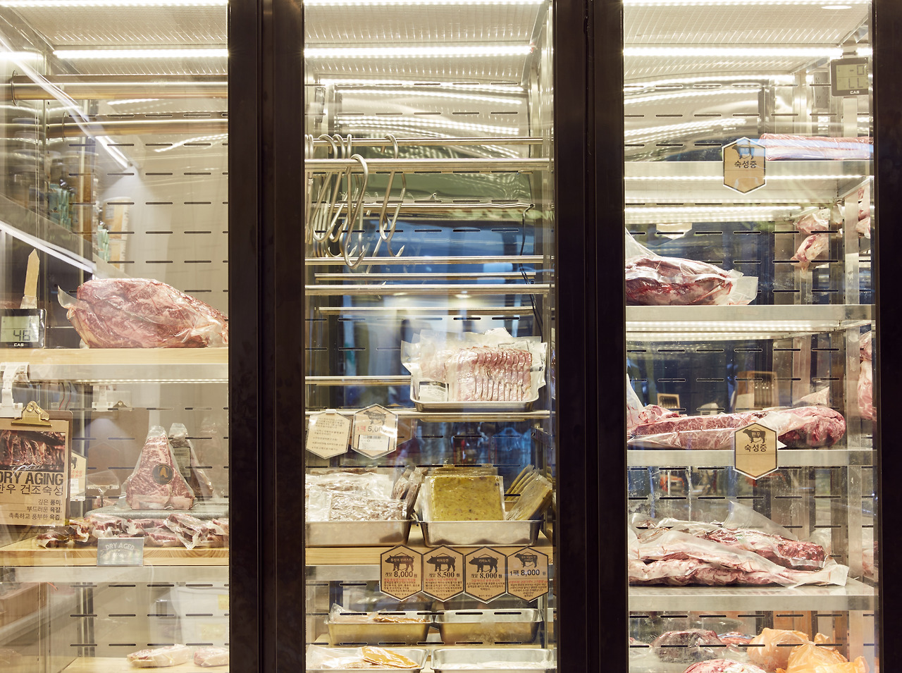 에이징룸 매장전경_1358.jpg