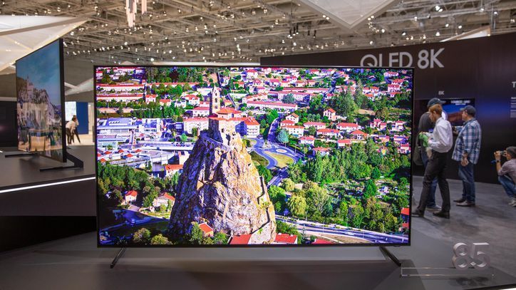 httpscnet2.cbsistatic.comimgqn3bH08u_G8TV2ip4gRnvawEbSE724x4072018083061558fe1-eb52-4048-b0ea-954cbba12897samsung-ifa-2018-tv-8k-17.jpg