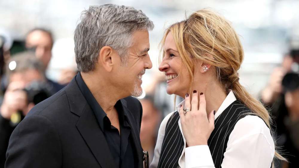 수정됨_George_Clooney_Julia_Roberts.jpg