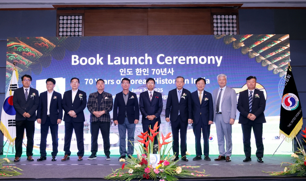 인도 한인 70년사.jpg