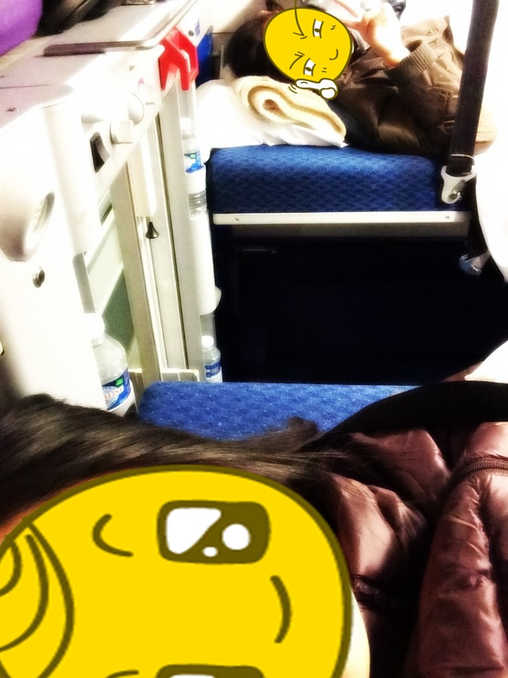 야간열차 누워서.jpg