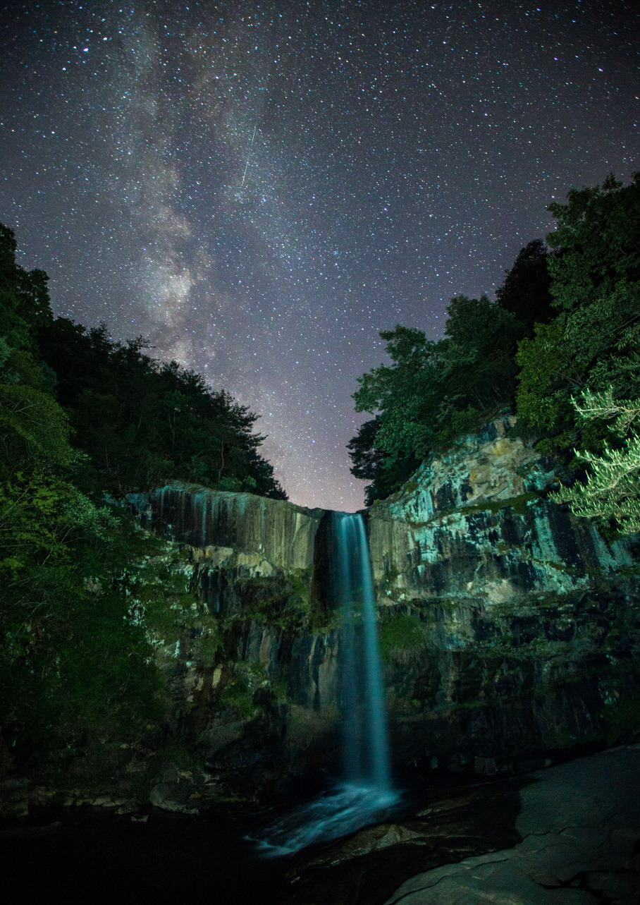 12. 지구와우주 분야_은상_추지혁_은하수 폭포.jpg