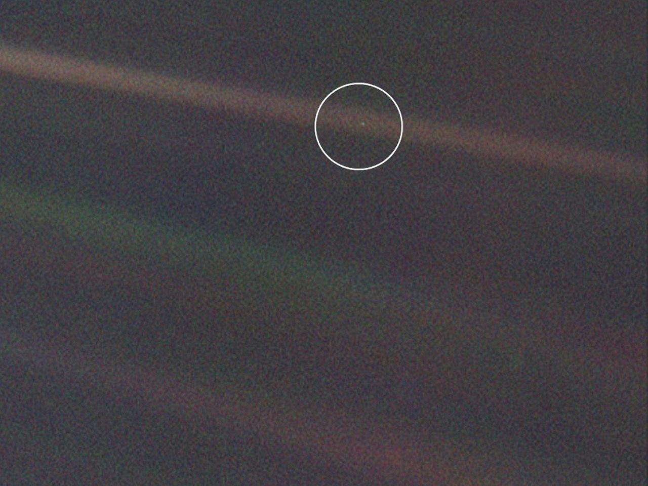 pale blue dot.jpg