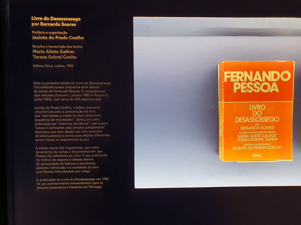 O_Livro_do_Desassossego_(1982_edition),_Casa_Fernando_Pessoa_02.jpg