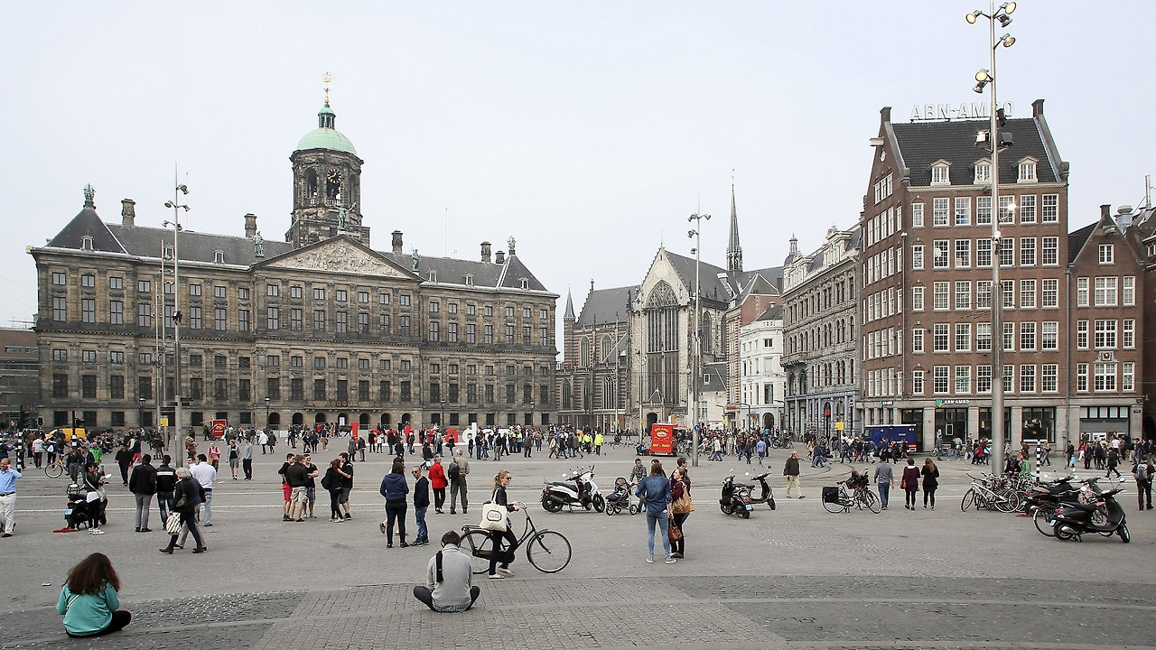 NETHERLANDS-Amsterdam-Dam%20Square.jpg