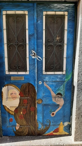 door9.jpg