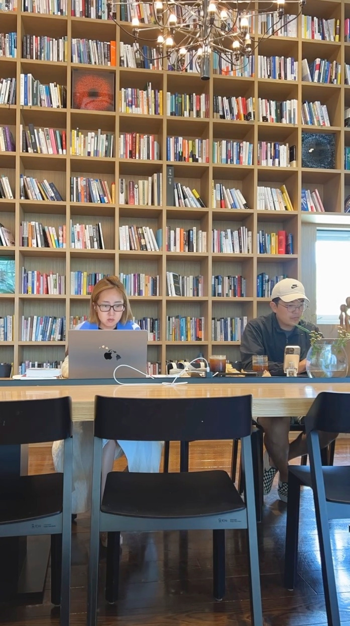 리아와 빈센트 사이드프로젝트.jpg