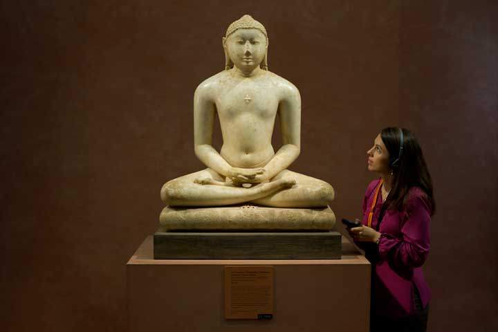 met-gallery-buddha.jpg