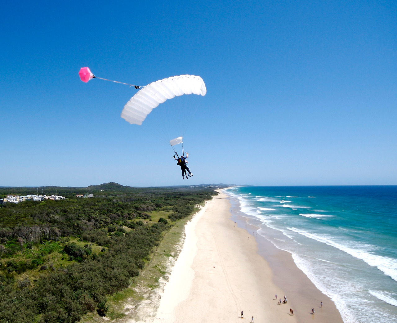 Skydive Noosa 1.jpg