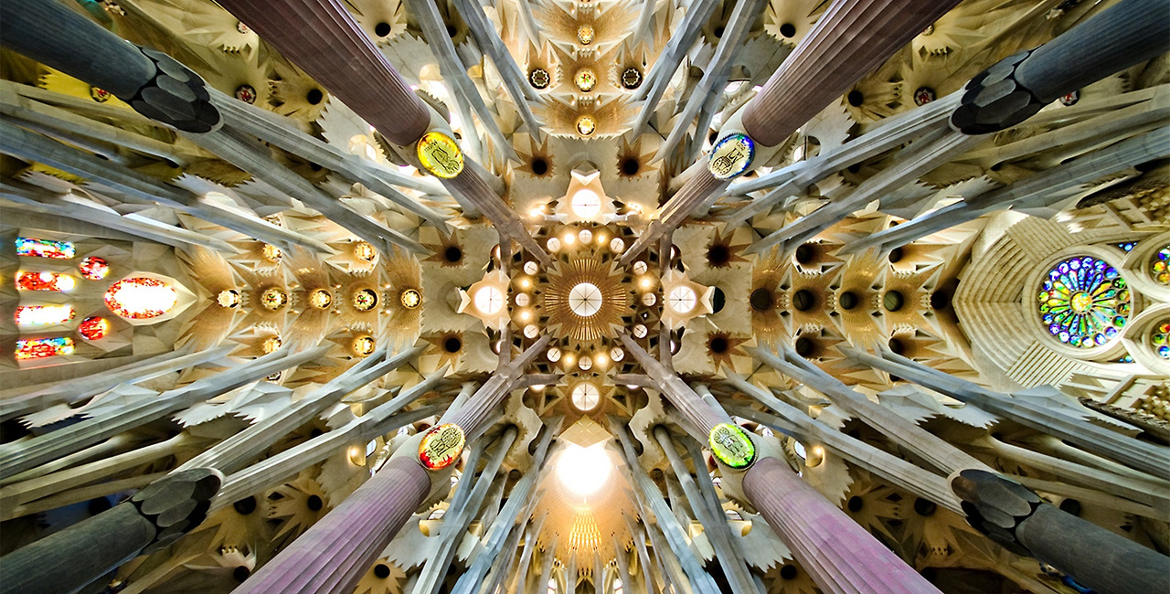BCN10103S-img-1920-01-Sagrada_Familia_nave_roof_detail.jpg