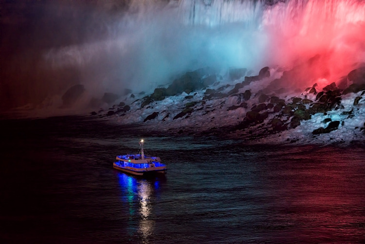 나이아가라 폭포 나이트 크루즈 (3).jpg