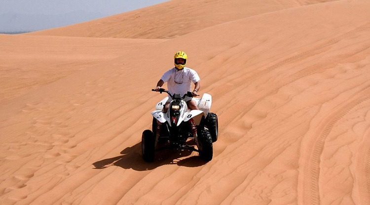 UAE10311S_750_DUBAI_quad-biking-tour-in-dubai.jpg