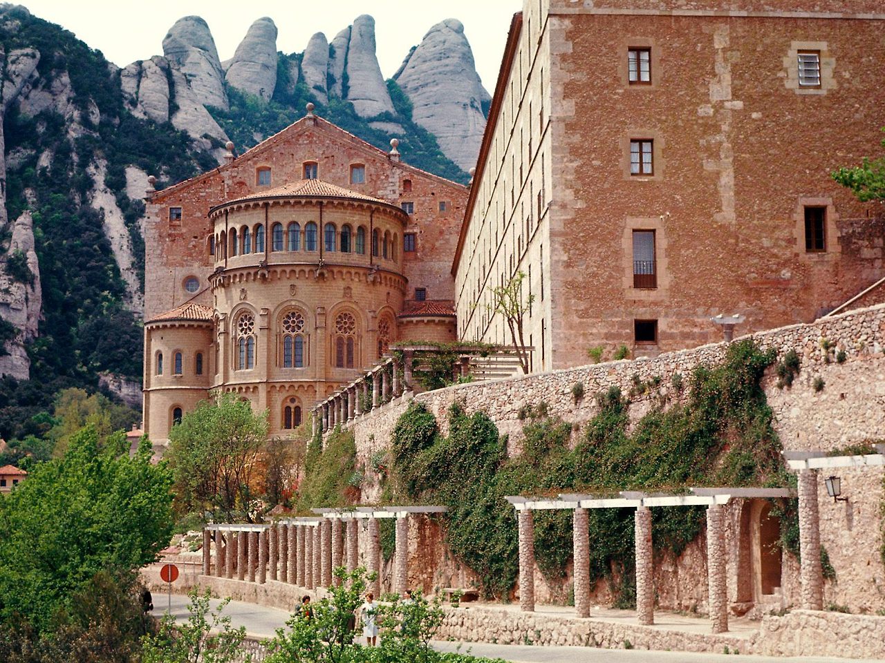 montserrat2.jpg