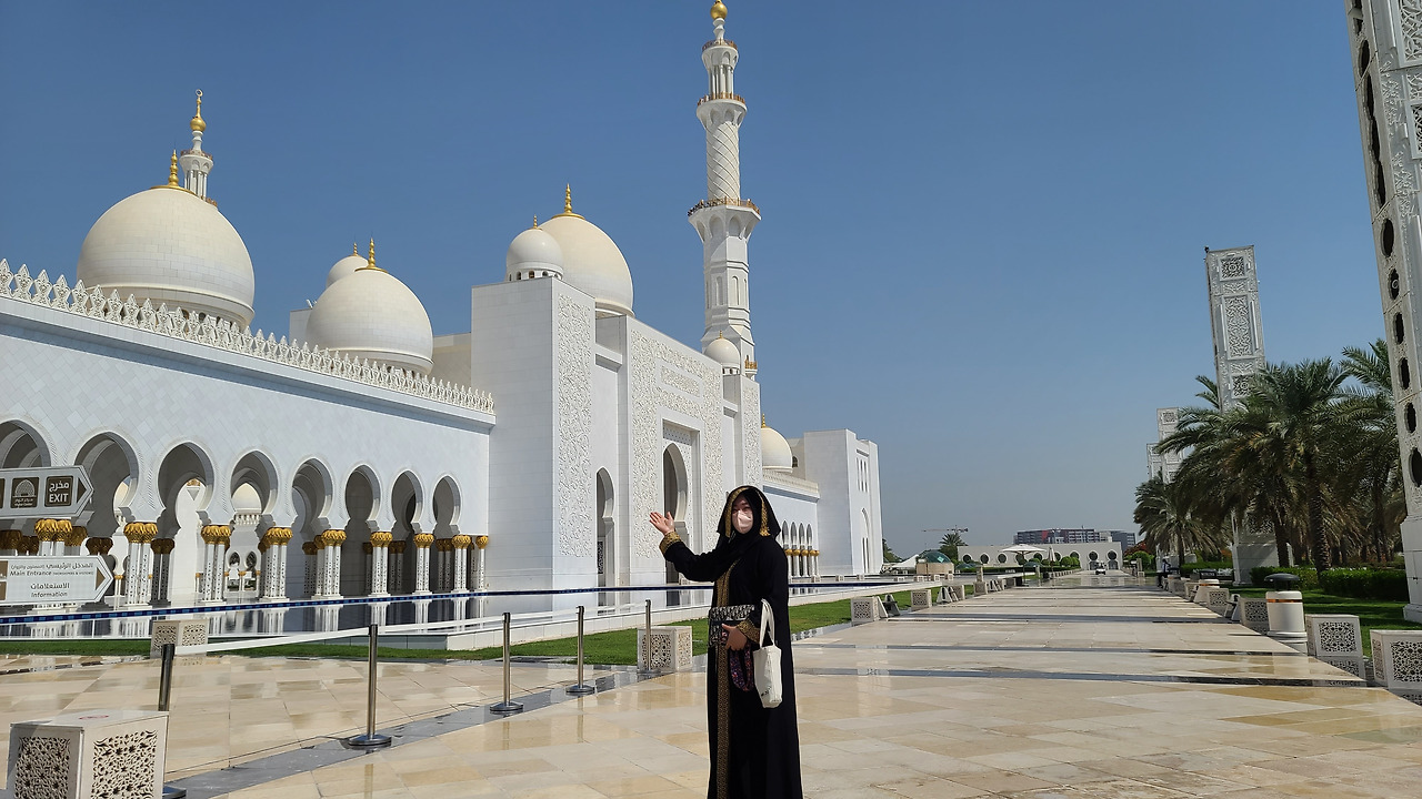 아부다비여행_세이크자이드그랜드모스크관광 (62).jpg