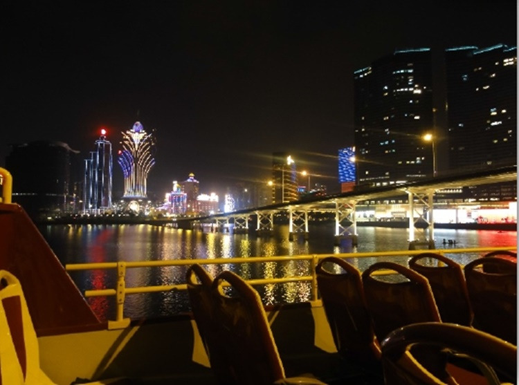 마카오 오픈탑버스 나이트 투어 3.jpg