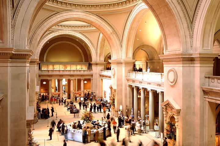 met-gallery-greathall.jpg