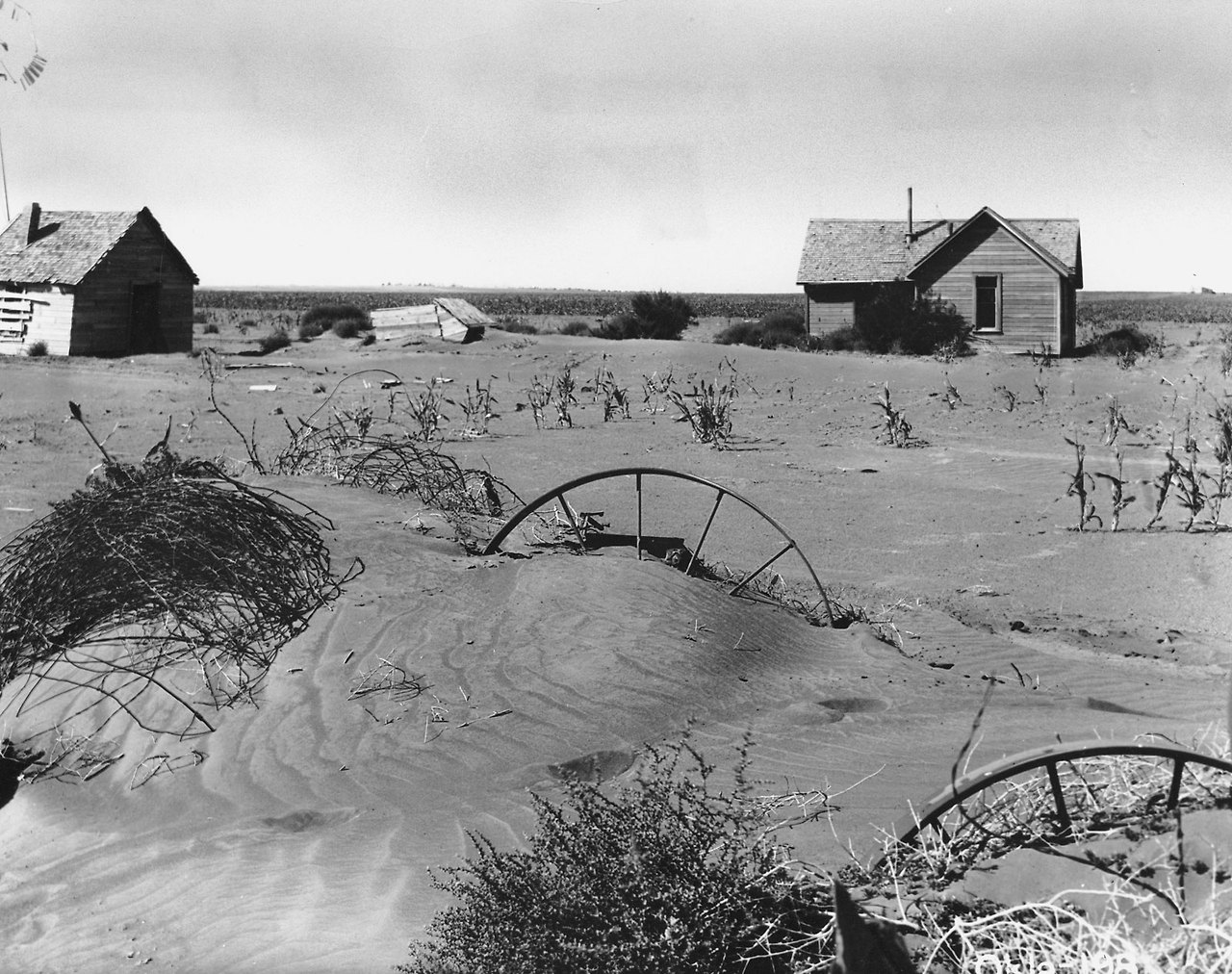 farmstead-wind-erosion-effects-Dust-Bowl-Okla-1937.jpg