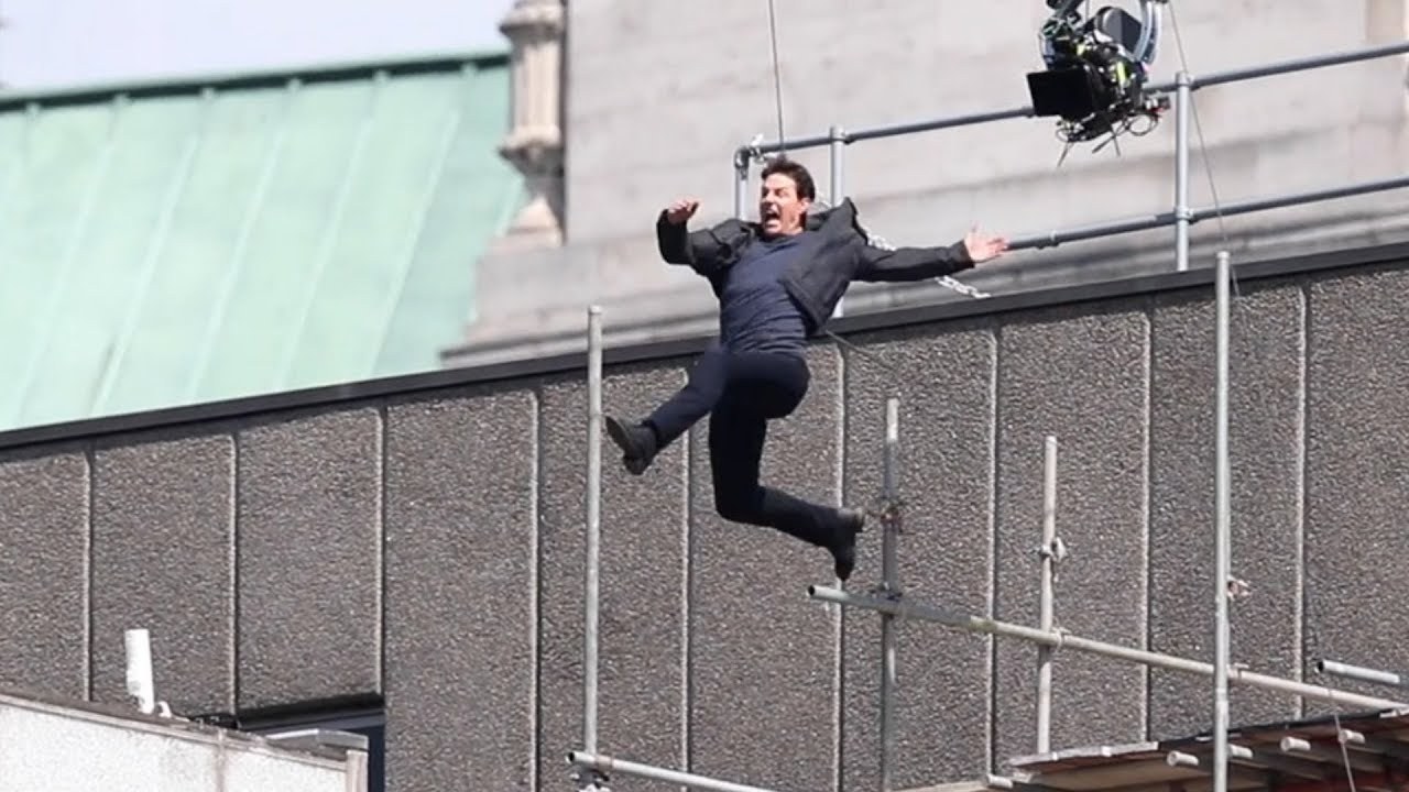 Tom Cruise_Stunt_Mission Impossible Fallout.jpg