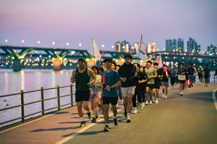 2023-7979-seoul-urban-running-crew-002.jpg