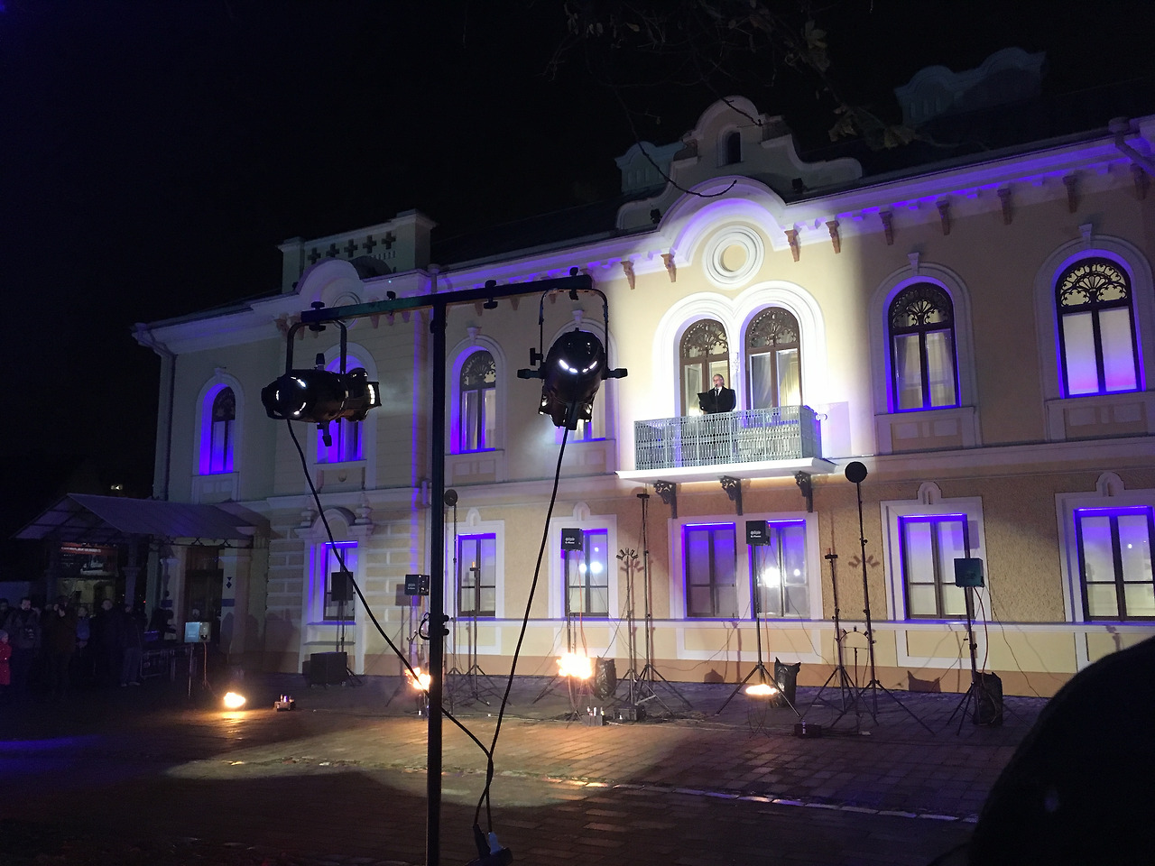 2016-11-26 17.16.07.jpg