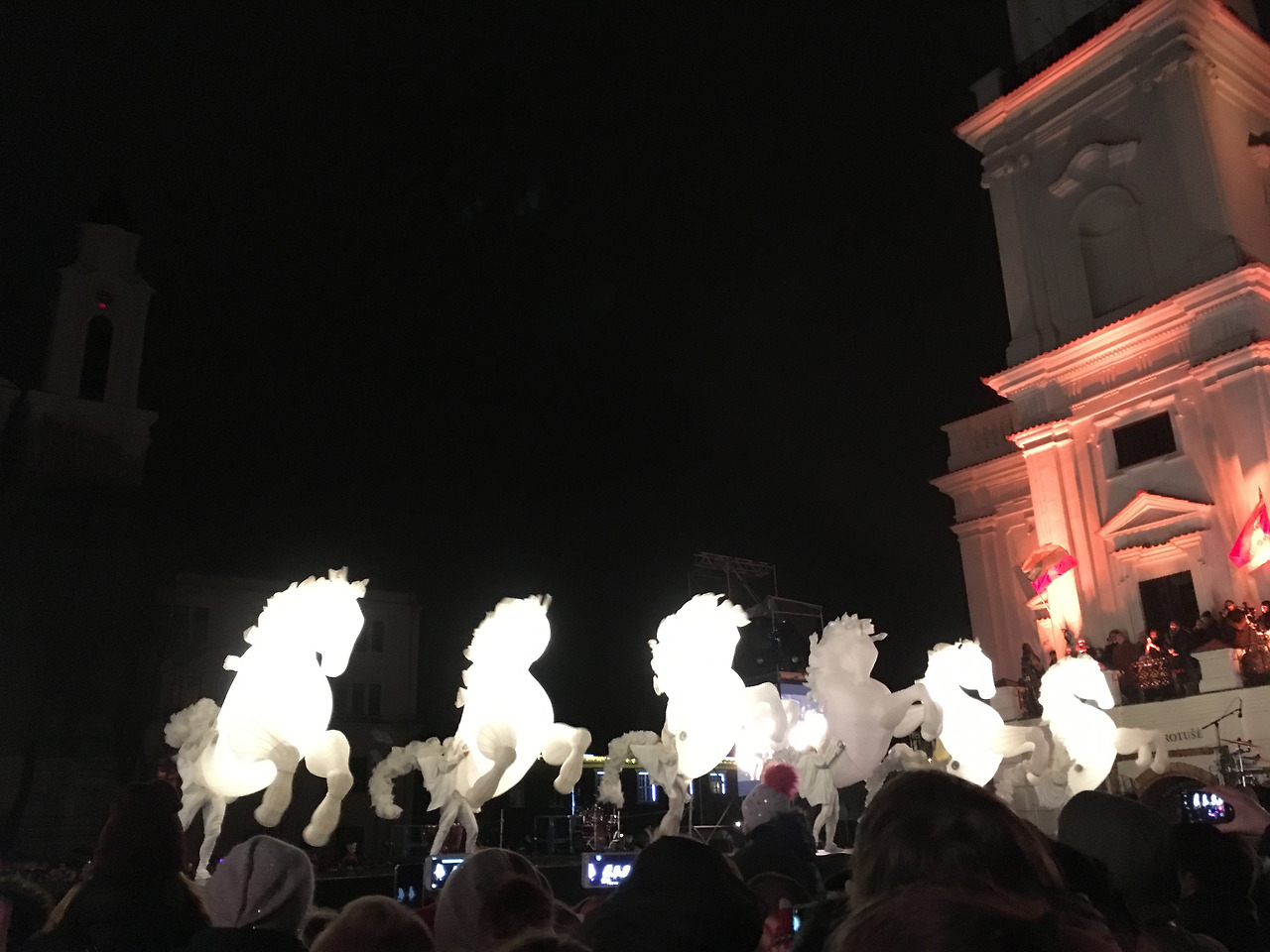 2016-11-26 18.16.20.jpg