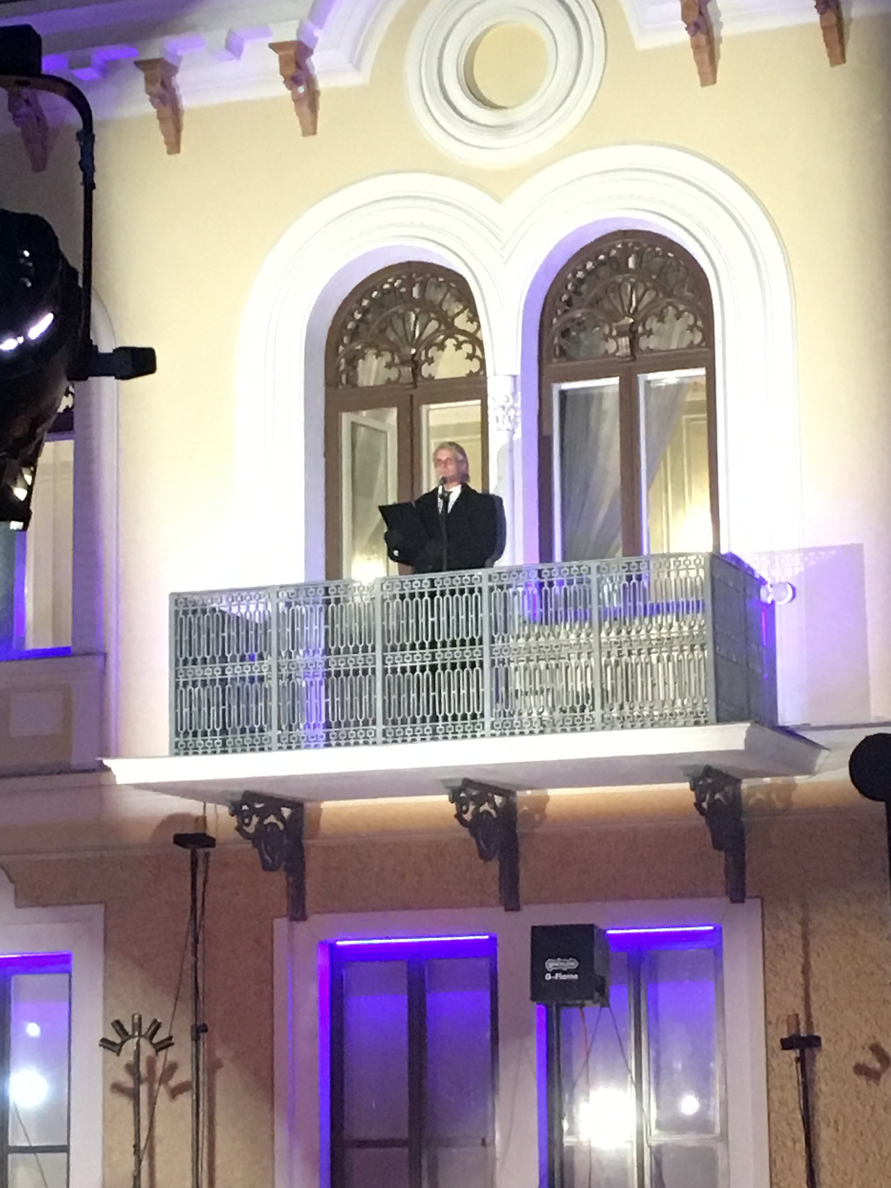 2016-11-26 17.16.23.jpg