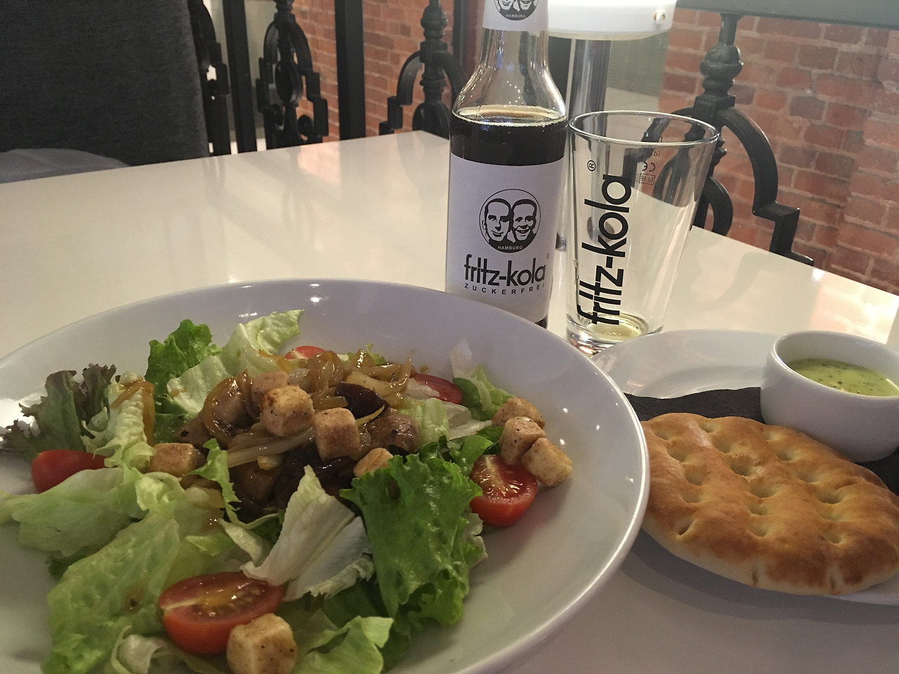 2017-01-21 14.12.41.jpg