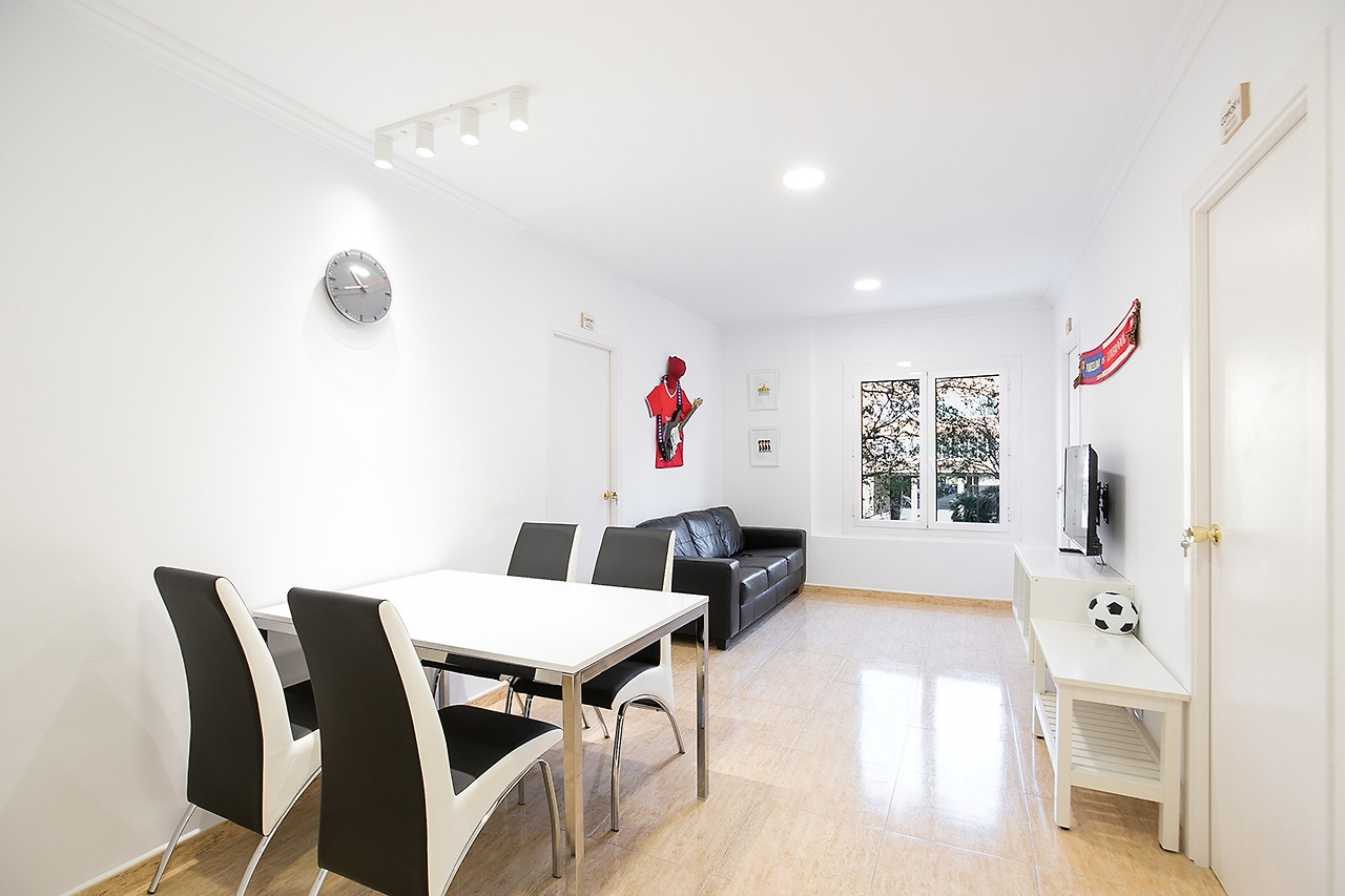 7. Living room 1.0 (1).jpg