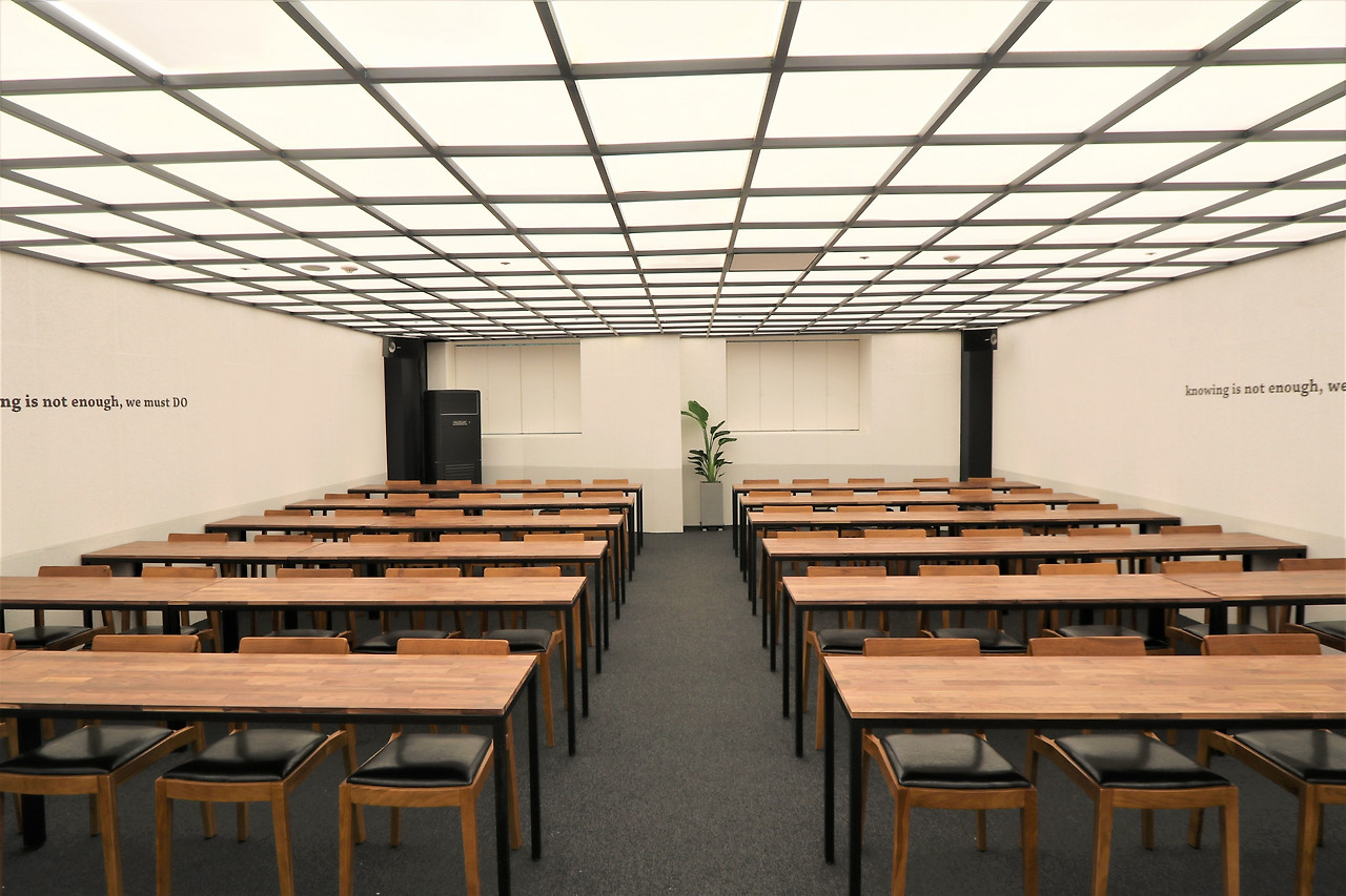 신논현1호점 세미나룸.jpg