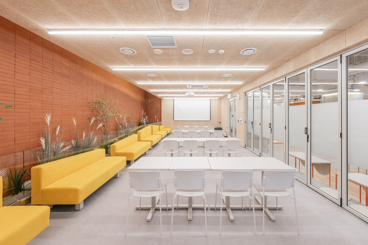 시청2호점 세미나룸.jpg