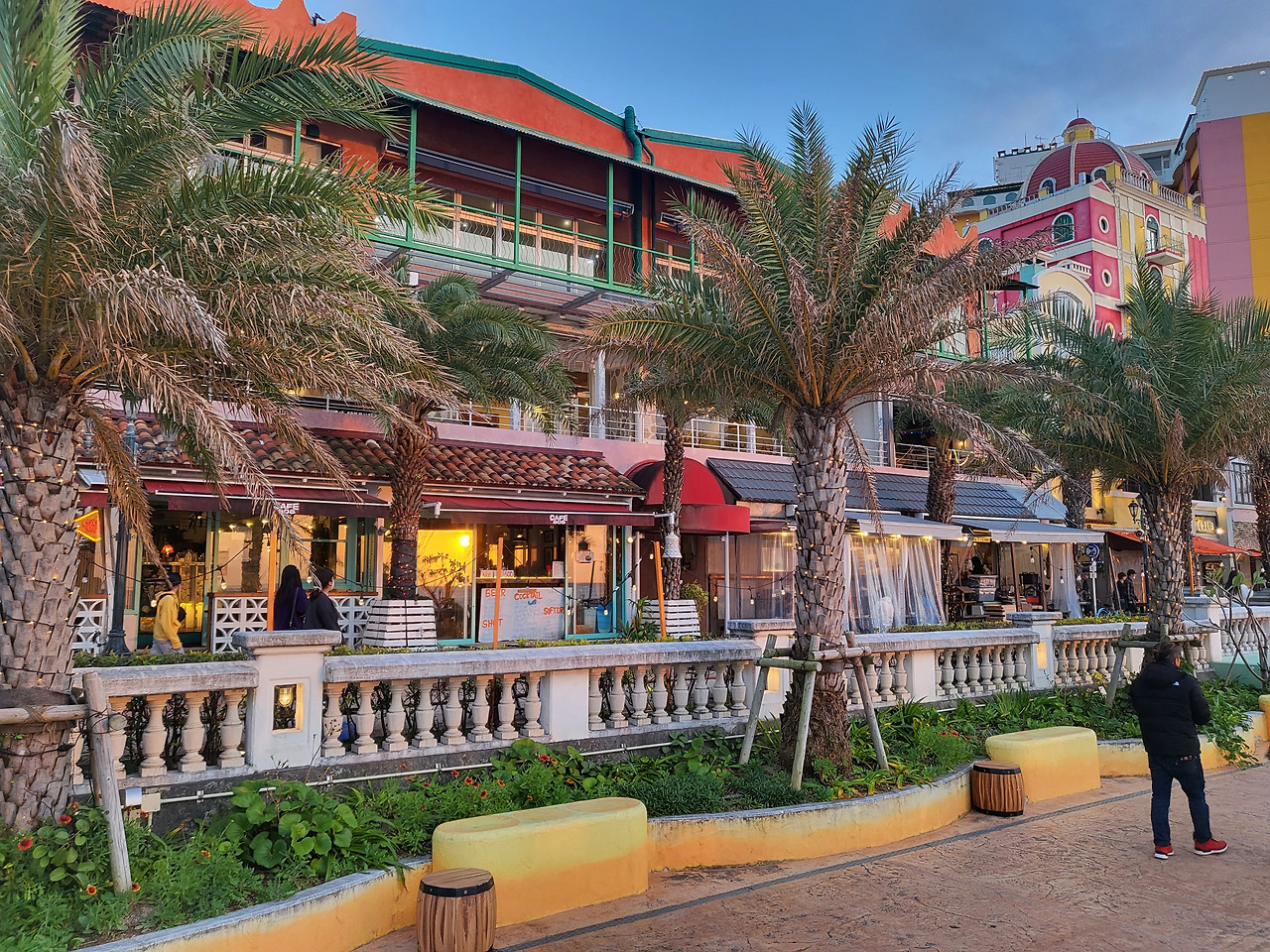 01-08-06 아메빌 저녁 20230302_181714.jpg