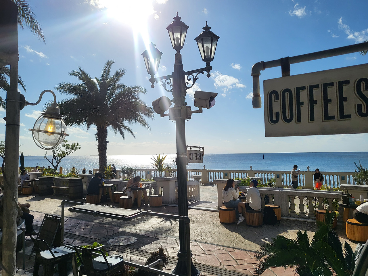 01-08-05 아메빌 낮 20230228_160938.jpg