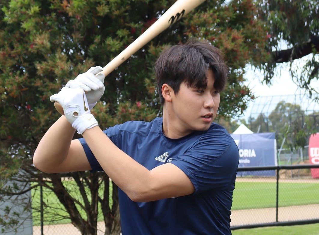 ⠀홈경기 현장스케치 3탄! 많은 분들의 방문으로 좋은 기운 가득 받아 돌아온 이길롱코리아!!!  선수들에게 좋은 말씀, 선물 너무 감사합니다! ⠀#질롱코리아 #ABL23 #GKTV #한화이글스 #kia타이거즈 #lg트윈스 #키움히어로즈 #롯데자이언츠 #nc다이노스 #ssg랜더스.jpg