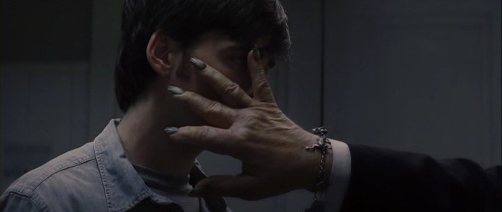 더 라이트 악마는 있다 팔찌.jpg