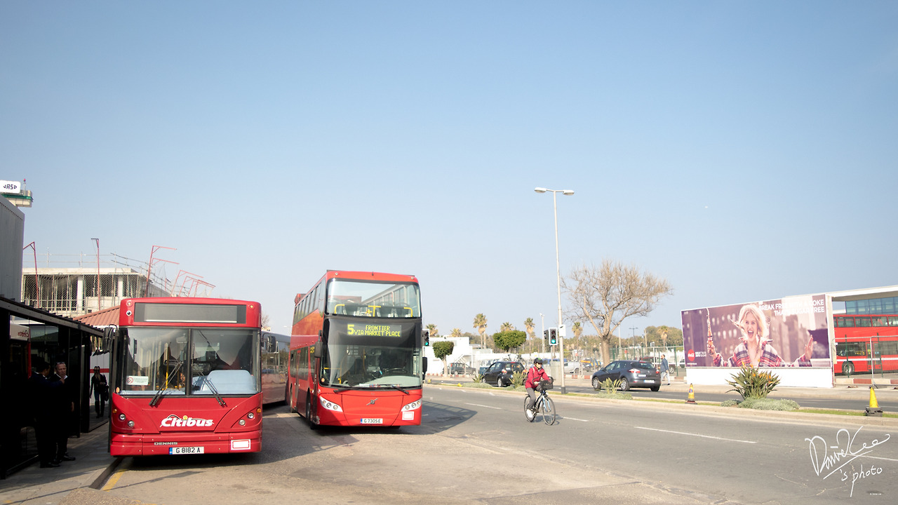 지브롤터 이층버스.jpg