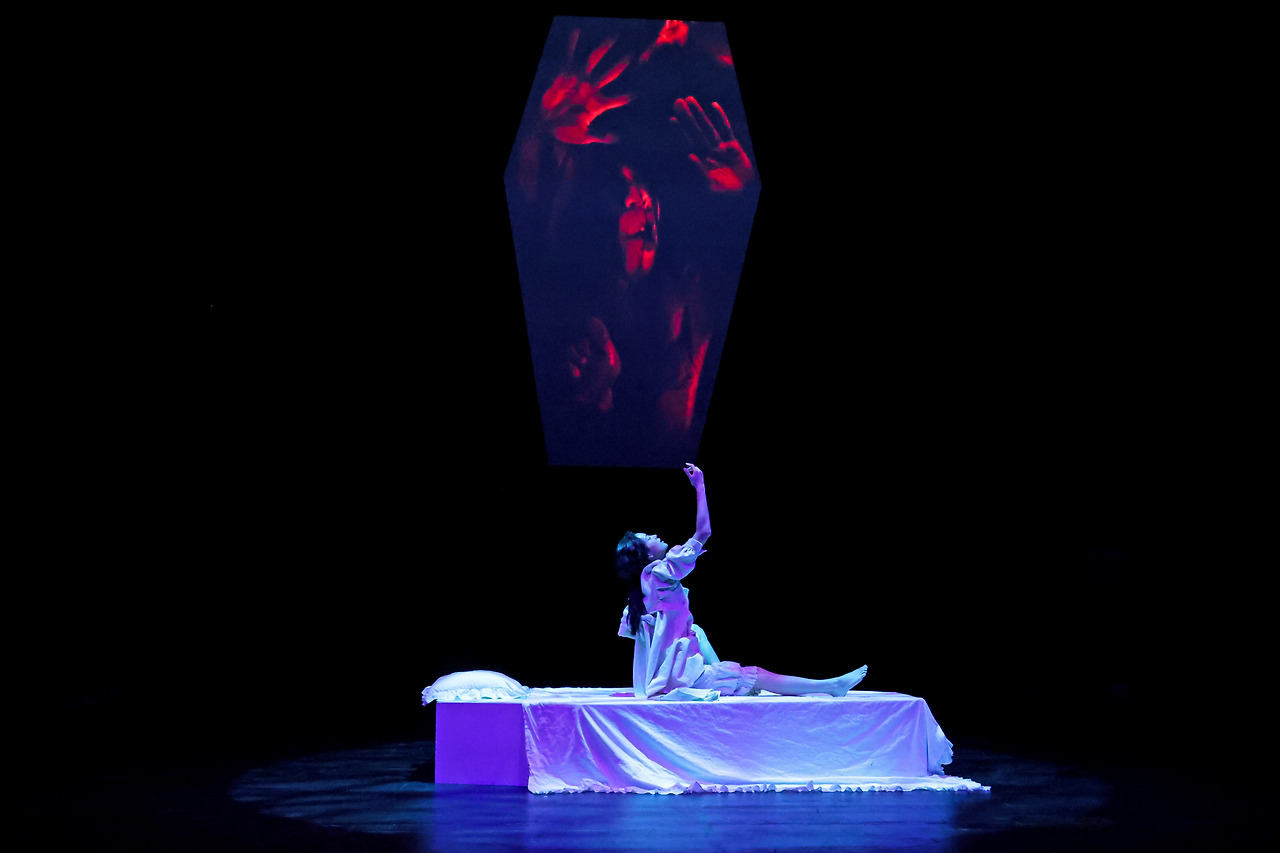 [문화다방 이상한앨리스] 연극_의붓자식_공연사진2_©김명집.jpg