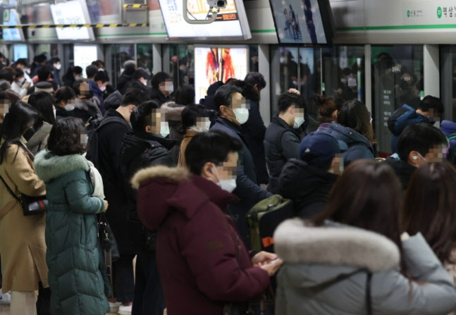 서울 출퇴근 평균64분.jpg