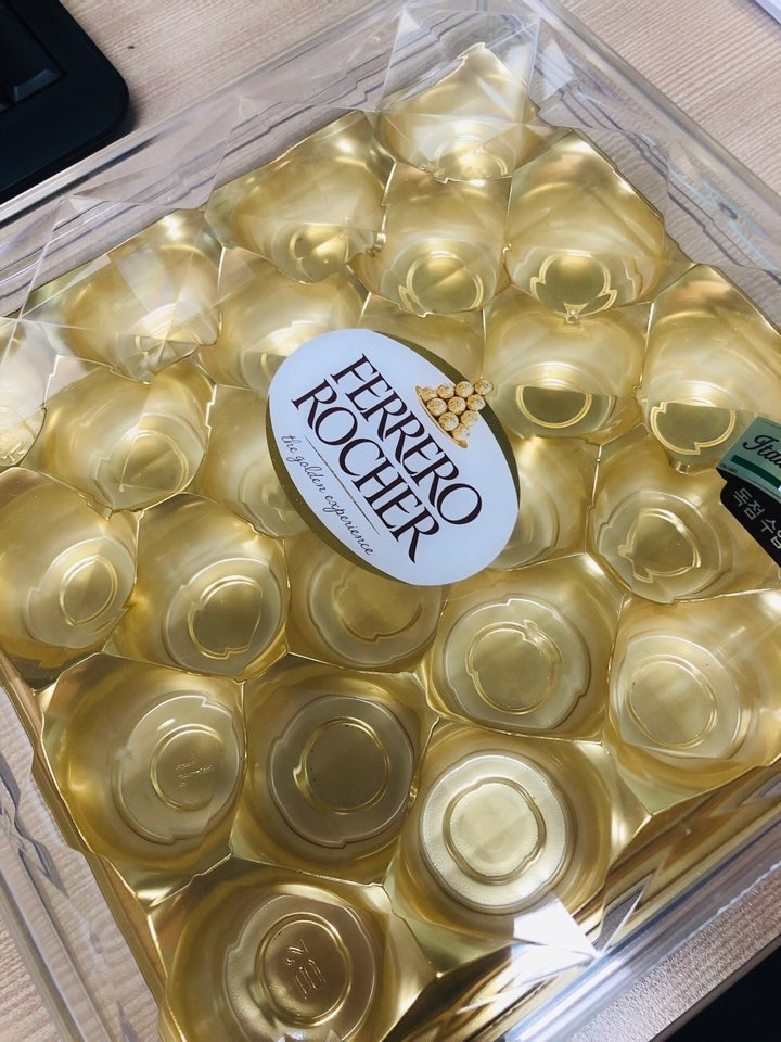 에세이 크루.jpg