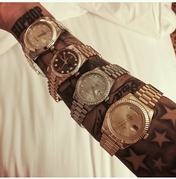 도끼 시계 스웩.jpg