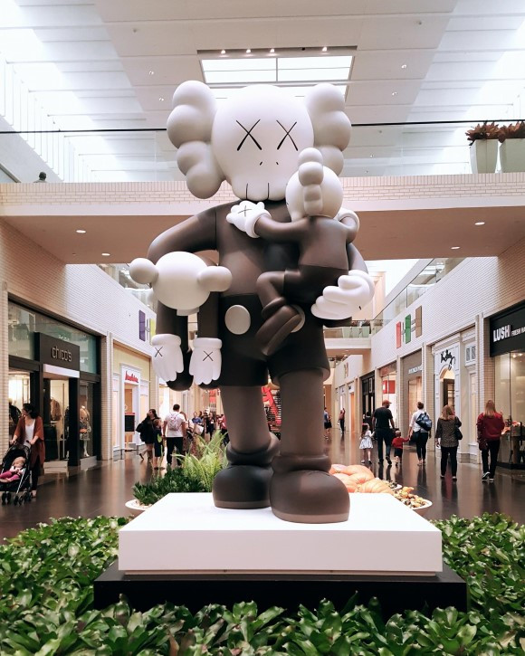 03_KAWS_Clean_slate_미국_달라스.jpg