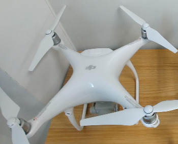 드론 종류 dji 모형.jpg