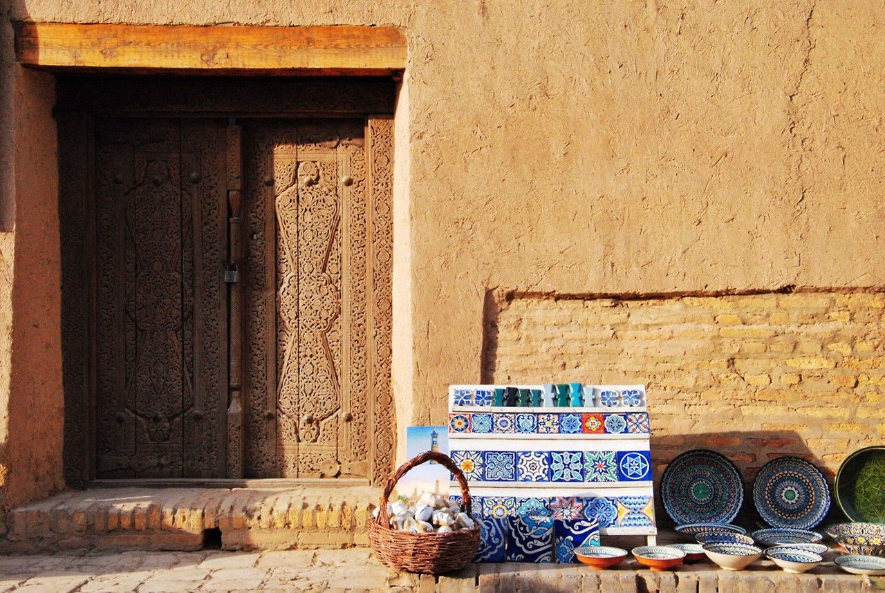 히바 골목길.jpg