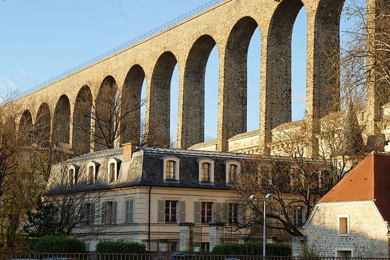 Aqueducs_Médicis_et_Belgrand_situé_à_Arcueil.jpg