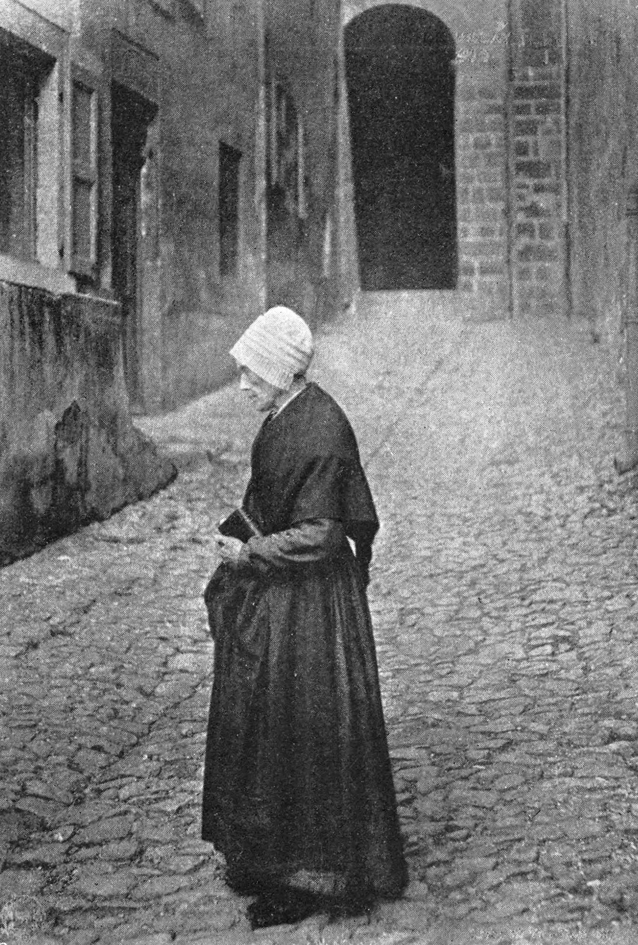 1907년경의 복자, 퍼블릭 도메인.jpg