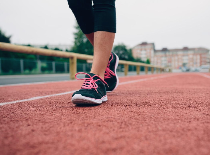 당뇨인 발 감각 점점 무뎌지기 전에 당뇨발 관리1.jpg