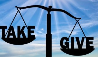 이타적 이미지.jpg