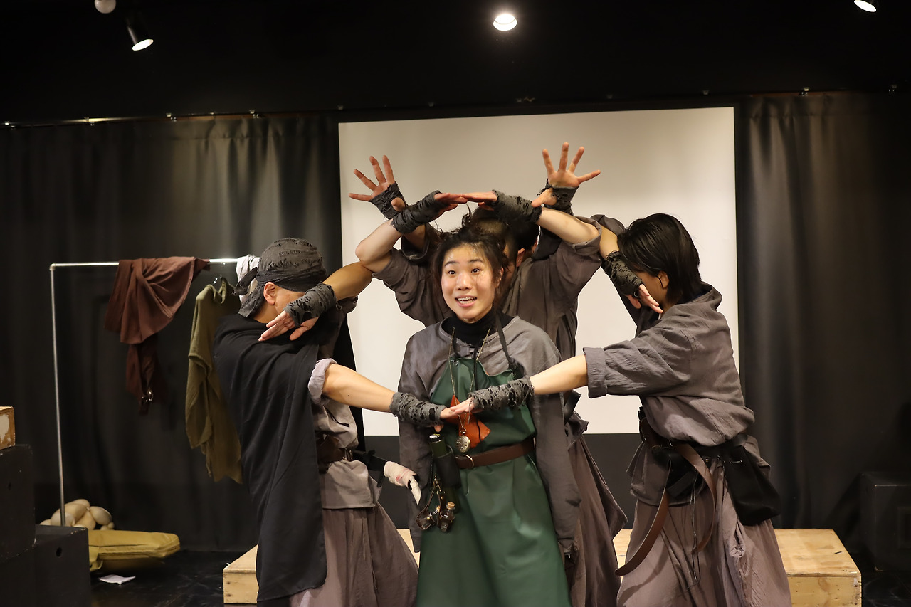 (지구괴물) 1차 런쓰루 사진 (3).jpg