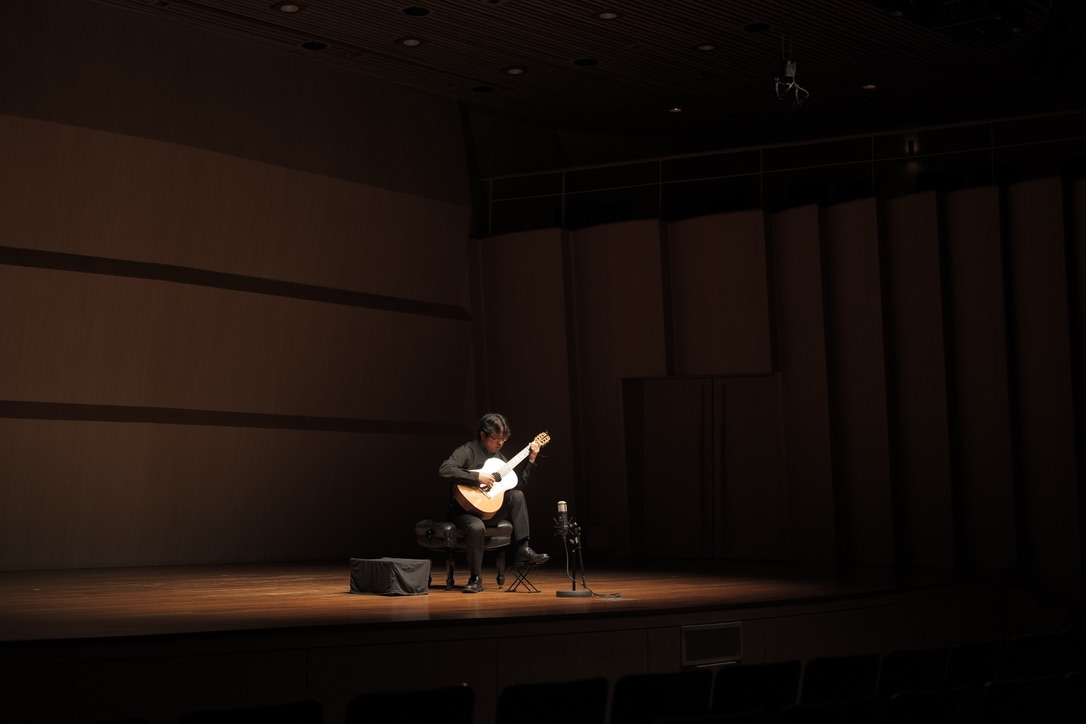 최인 기타 리사이틀 사진 1.jpg